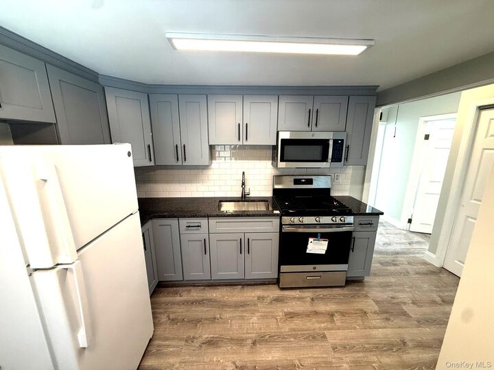 Property Photo:  26 Forest Lane  NY 10517 
