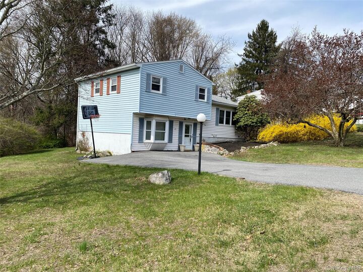 Property Photo:  43 Duelk Avenue  NY 10950 