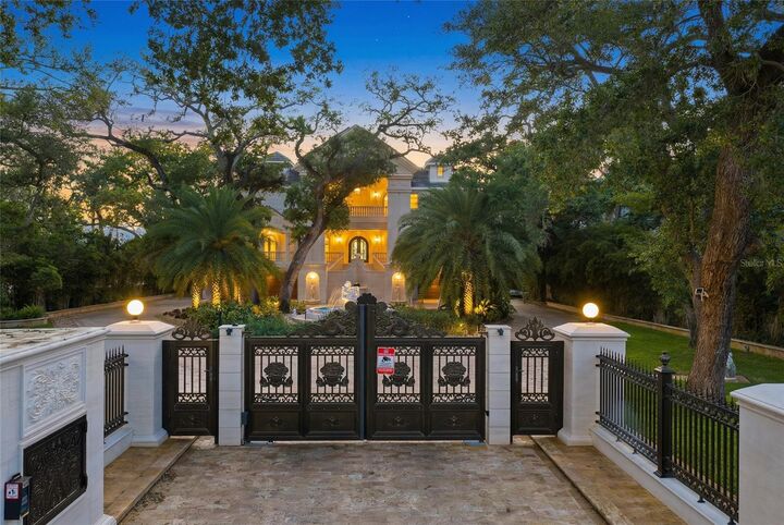 Property Photo: 2000 Park Street N FL 33710