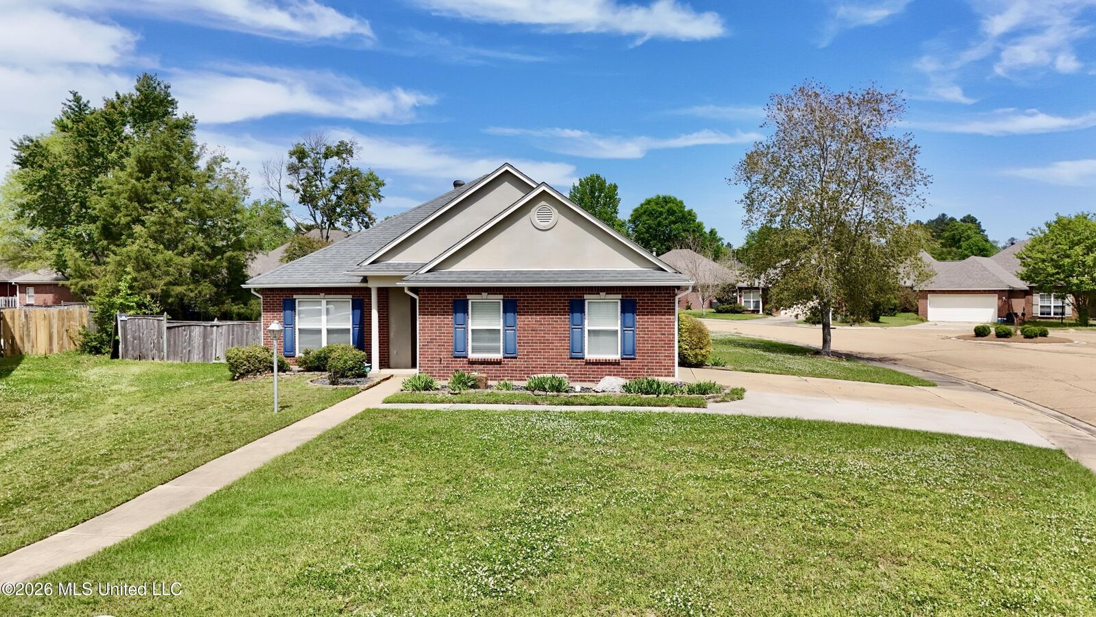 Property Photo:  113 Oakleigh Drive  MS 39056 