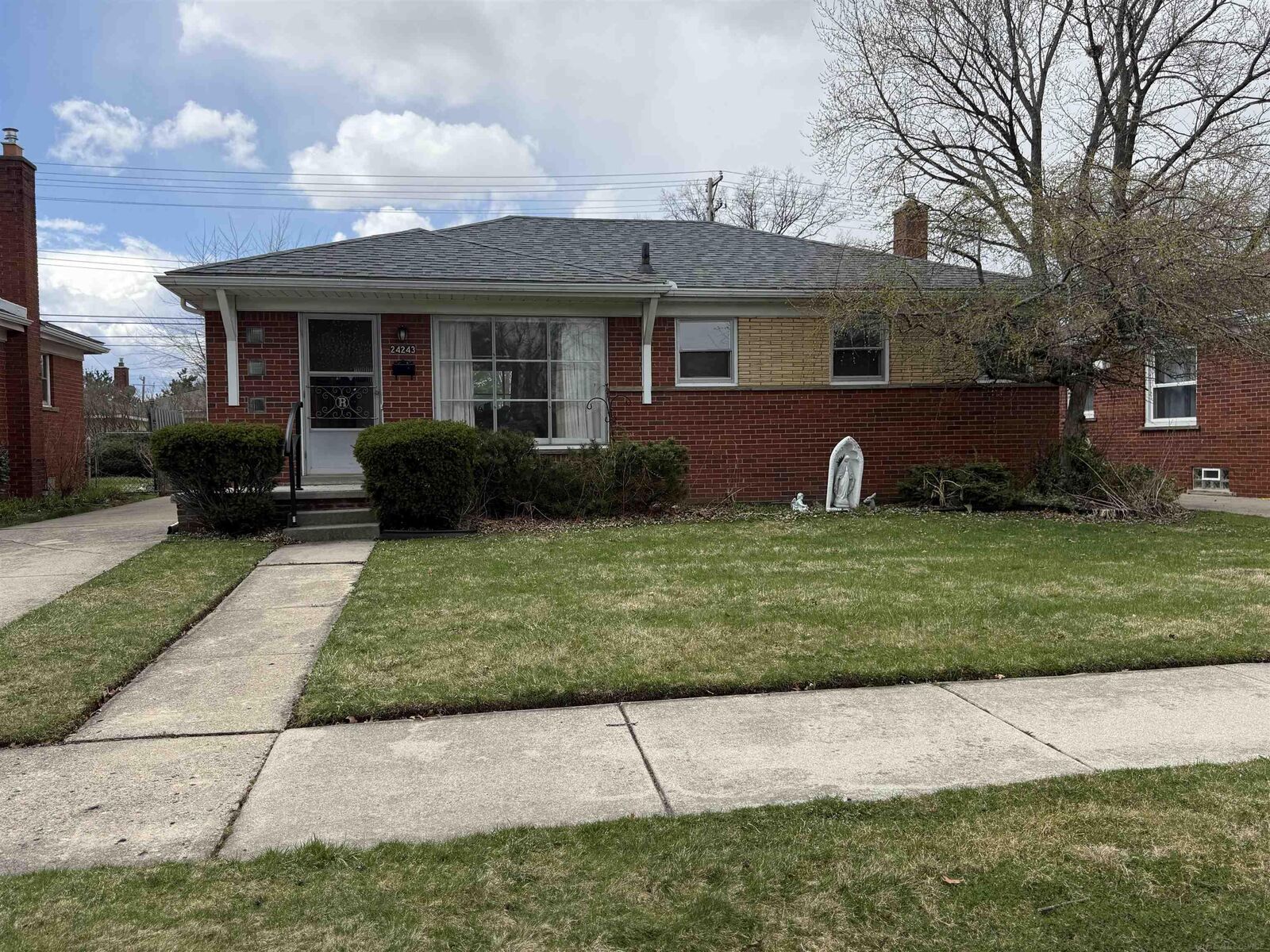 Property Photo:  24243 Petersburg Avenue  MI 48021 