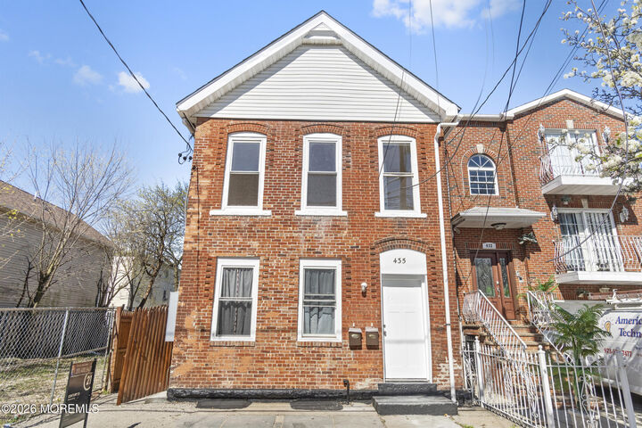 Property Photo:  435 S 17th Street  NJ 07103 
