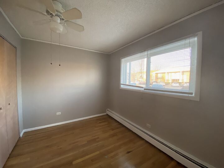 Property Photo:  8994 Kennedy Drive 1B  IL 60016 