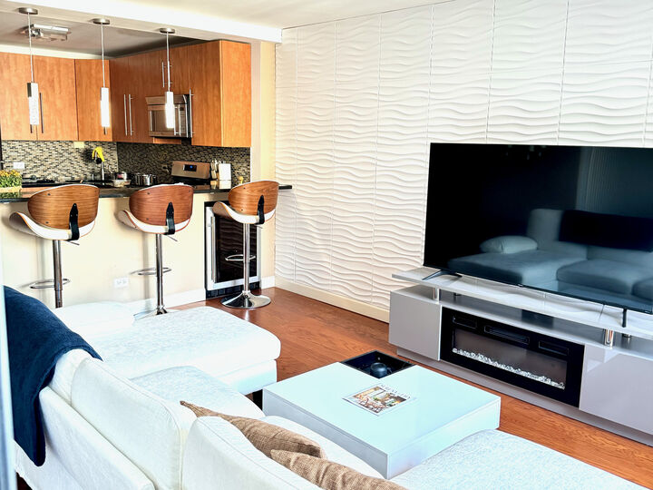 Property Photo:  400 E Randolph Street 3314  IL 60601 