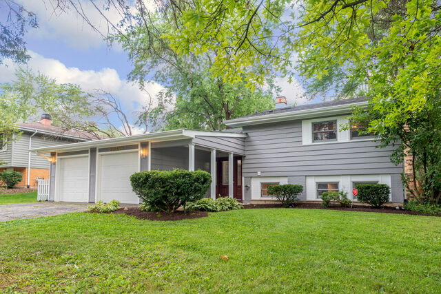 Property Photo: 21W021 Marlborough Lane IL 60148