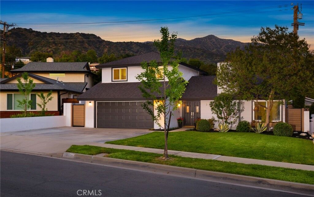 Property Photo:  348 N Mountain  CA 91016 