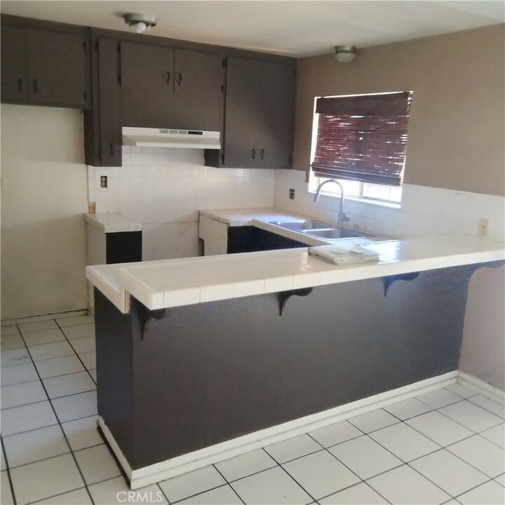 Property Photo: 2007 Baudin CA 91766