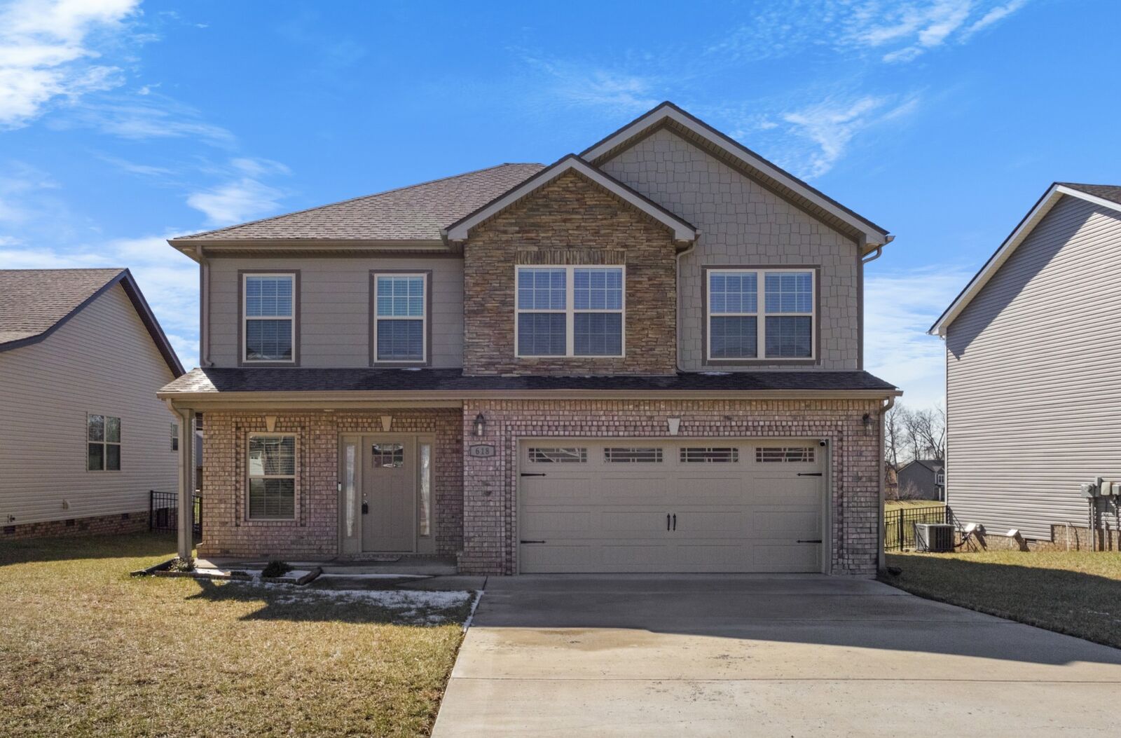 Property Photo:  618 Battery Ct  TN 37042 