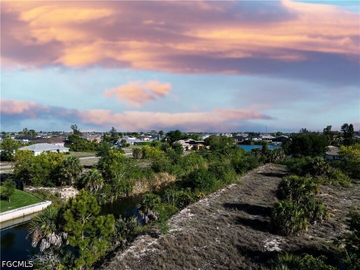 Property Photo:  138 SW 9th Place  FL 33991 