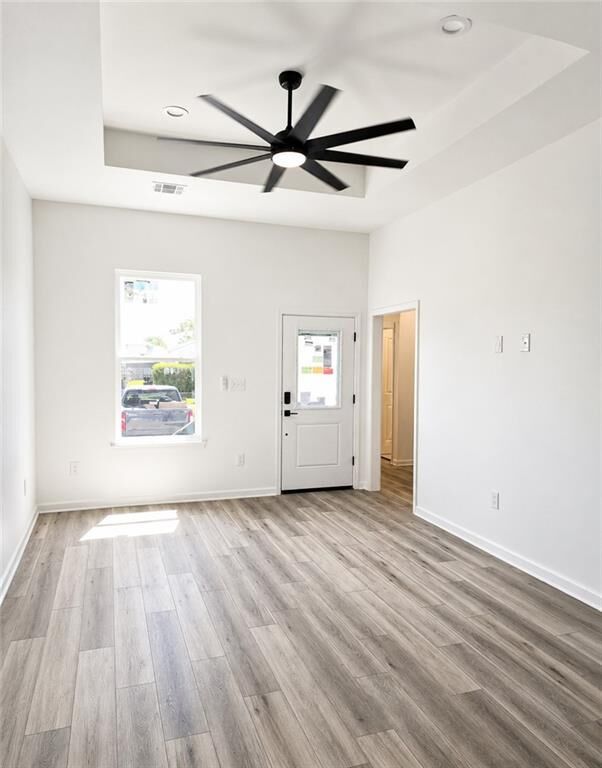 Property Photo: 1046 Ave B LA 70094