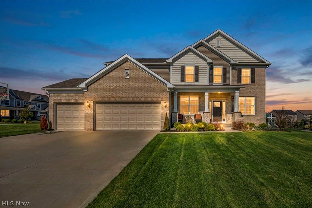 Property Photo:  5250 Duxbury Drive  OH 44321 