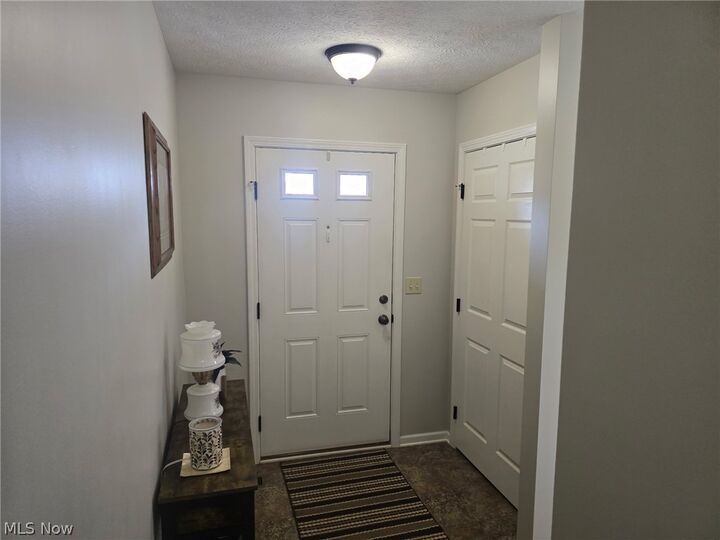 Property Photo:  313 Breckenridge Oval  OH 44035 