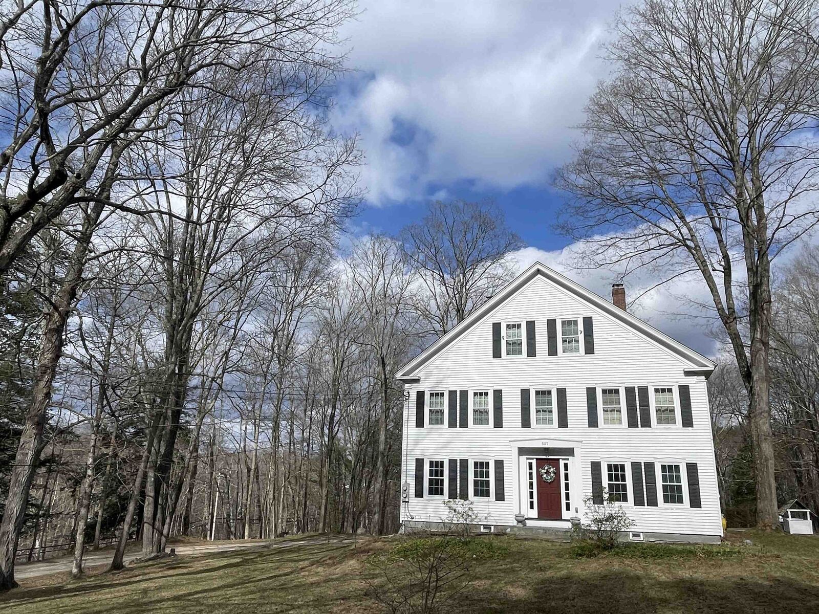 Property Photo:  507 Old Street Road  NH 03458 