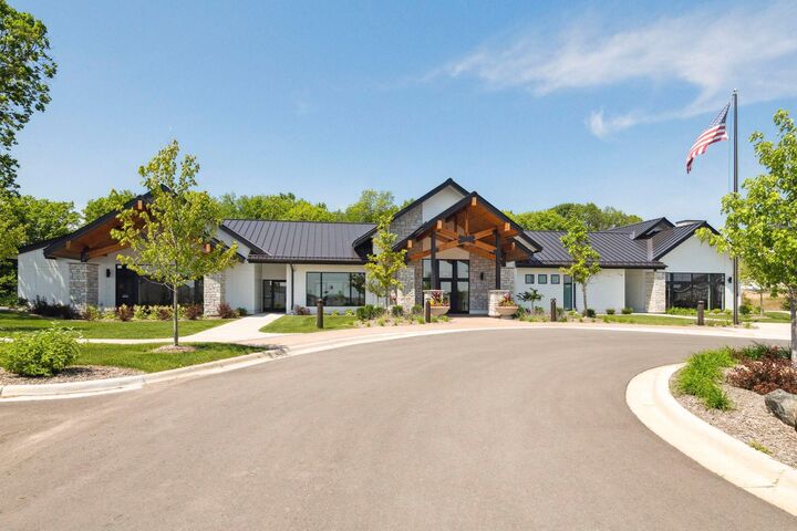 Property Photo:  348 Bluejay Avenue  MN 55318 