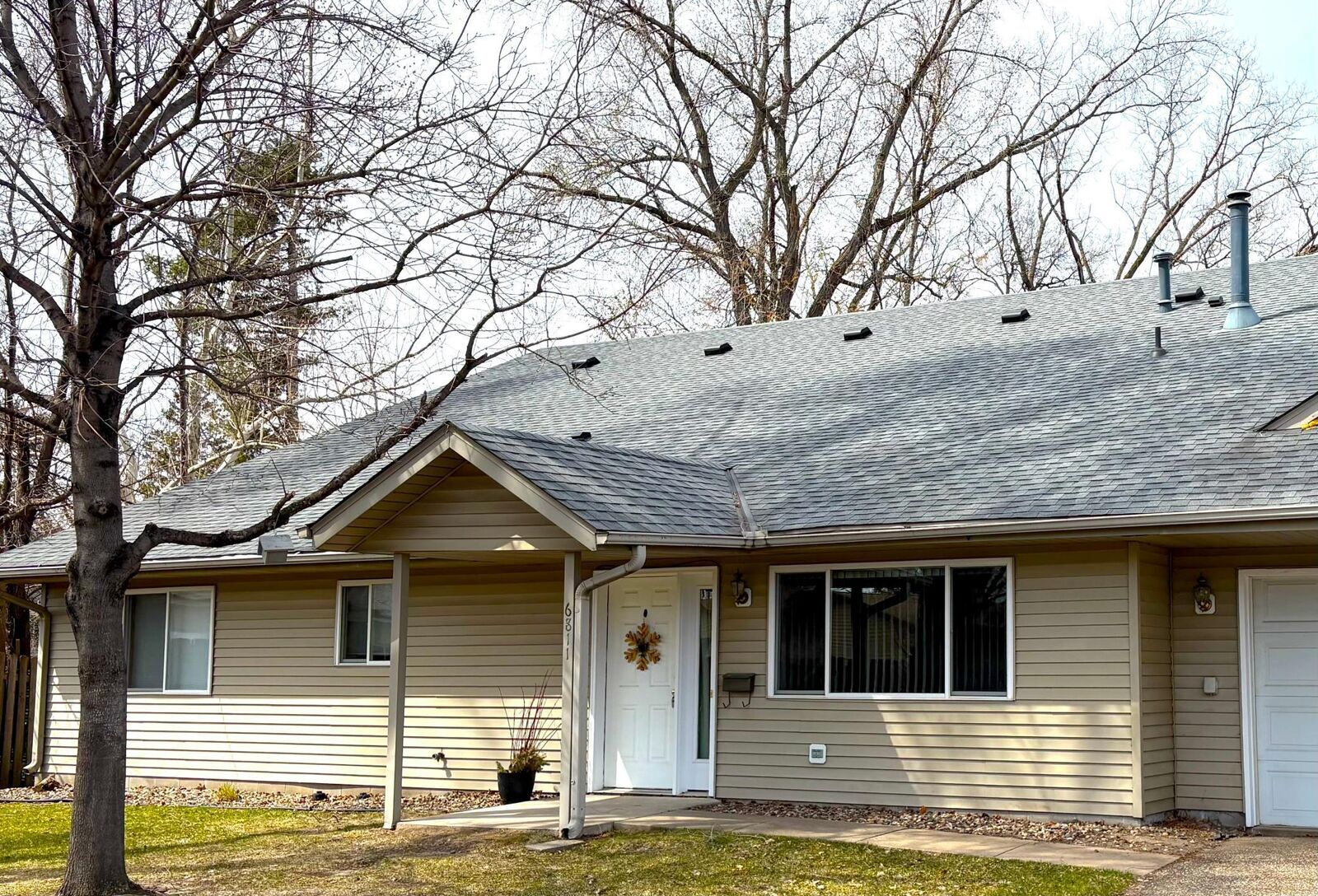 Property Photo:  6811 York Place N 4  MN 55429 