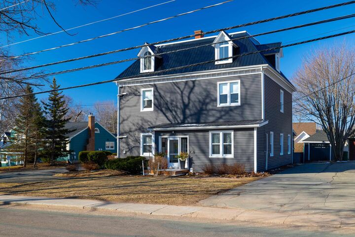 Property Photo:  103 Olde Brighton Lane 7  PE C1A 3K6 