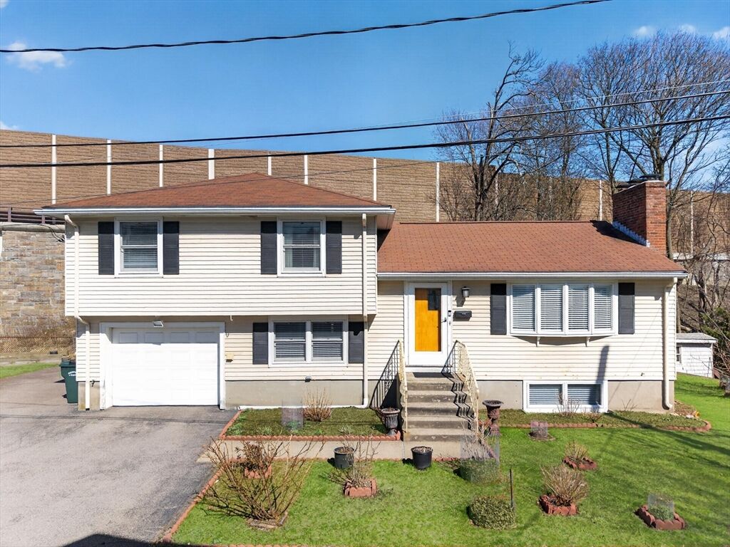 Property Photo:  4 Park River Street  MA 02494 
