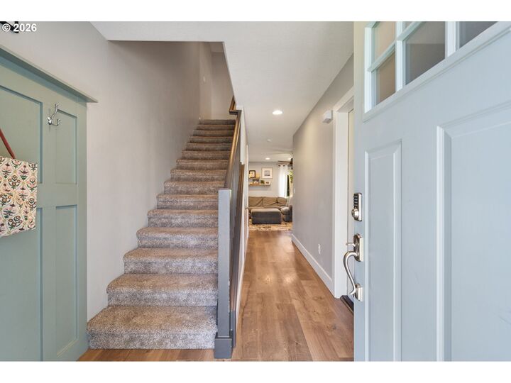 Property Photo:  132 N Johnson Ave  WA 98675 