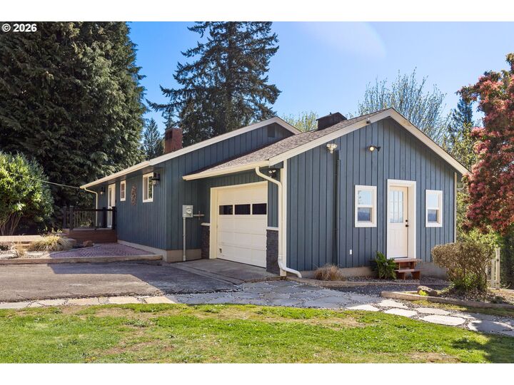 Property Photo:  155 Grandview Ter  WA 98632 