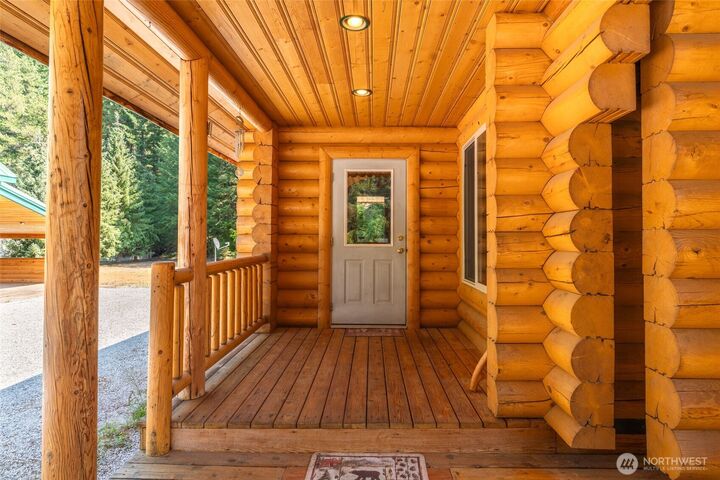 Property Photo:  2628  Cottonwood Lane  WA 98826 