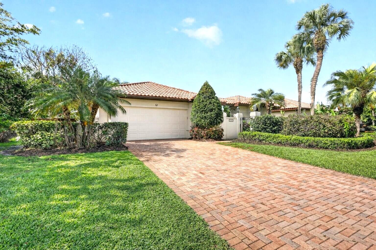 Property Photo:  5422 SE Meredith Terrace  FL 34997 