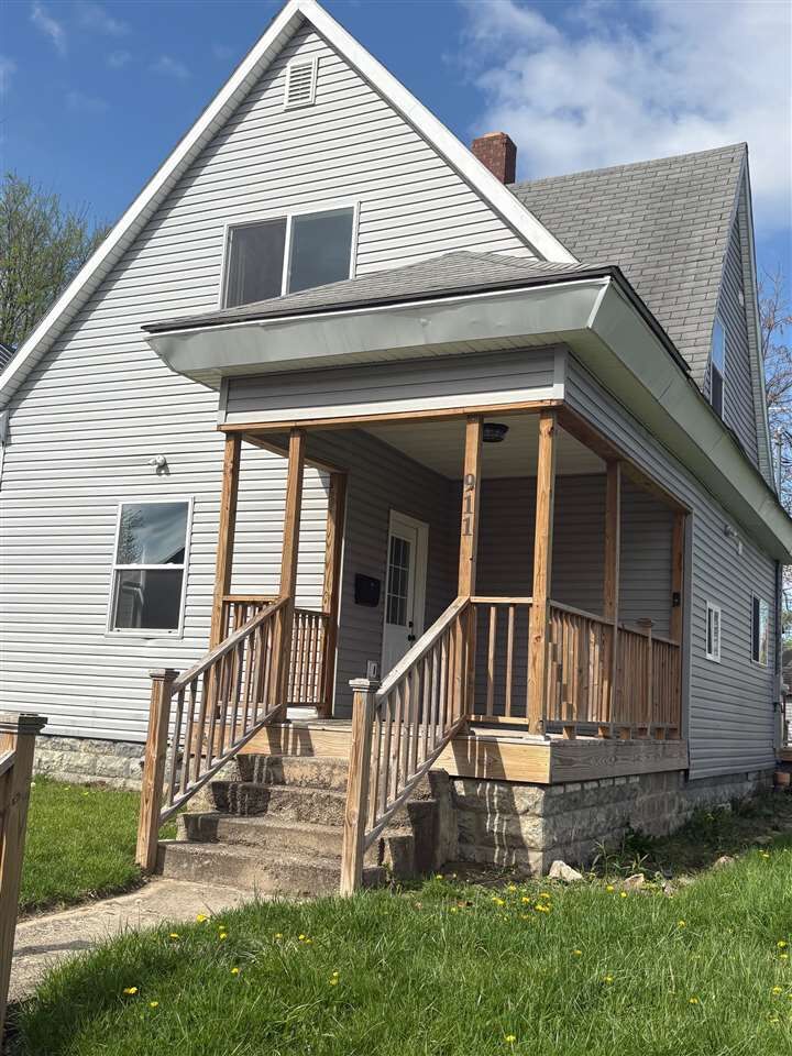 Property Photo:  911 S 17th Street  IN 47362 