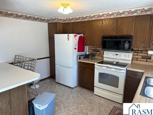 Property Photo:  34851 Arrowwood Drive  MN 56050 