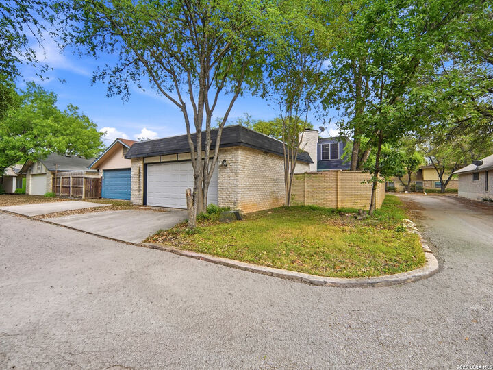 Property Photo:  11725 Whisper Dew St  TX 78230 