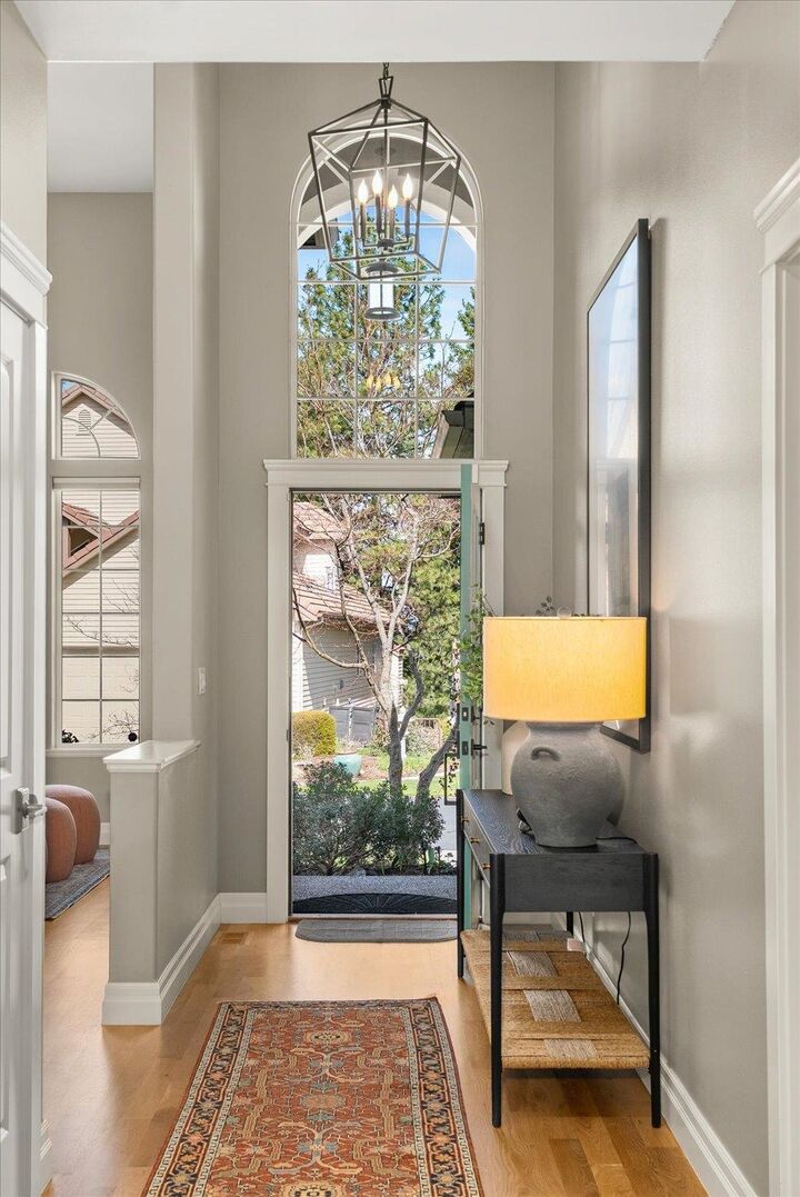 Property Photo:  2089 S Parkwood Cir  WA 99223 