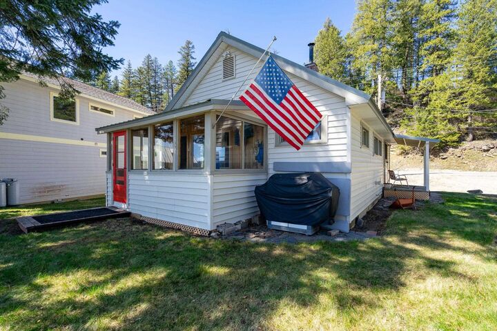 Property Photo:  5802 Northshore Diamond Lake Rd  WA 99156 