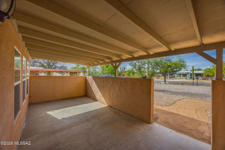 Property Photo: 216 E Waverly Street AZ 85705