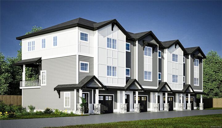 Property Photo: 990 McBriar Ave #4 BC V8X 3M3