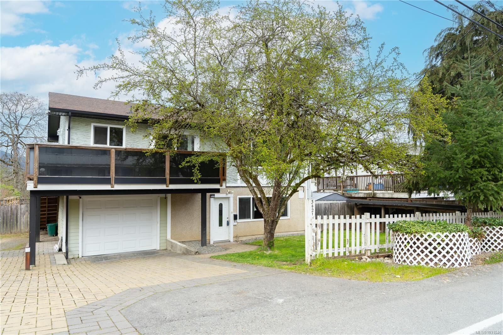 Property Photo: 3421 Auchinachie Rd BC V9L 4A2