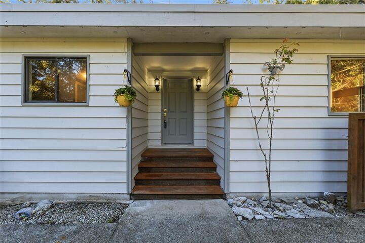 Property Photo: 1007 Fabrick Dr BC V9K 1M9