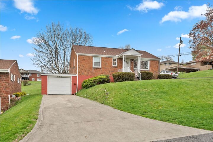 Property Photo: 152 Valley Ave PA 15063