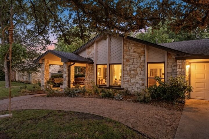 Property Photo:  10405 Mourning Dove Drive  TX 78750 