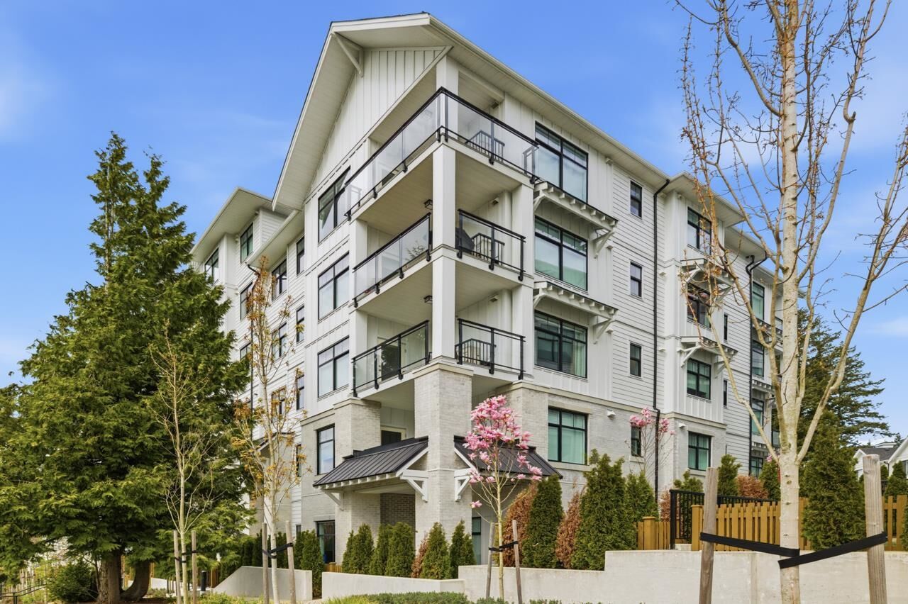 Property Photo: 3317 148 Street 408 BC V4P 0H9