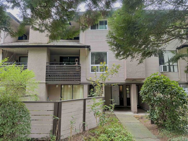 10589 Holly Park Lane — photo 1
