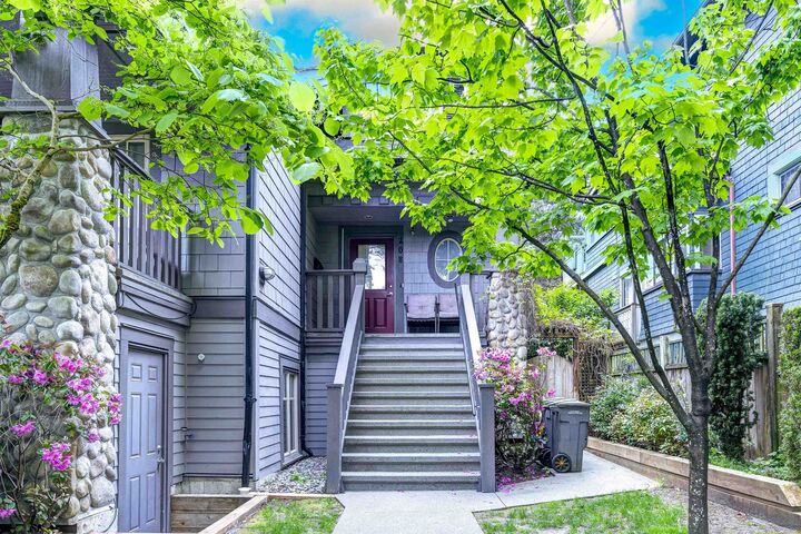208 W 13th Avenue — photo 1