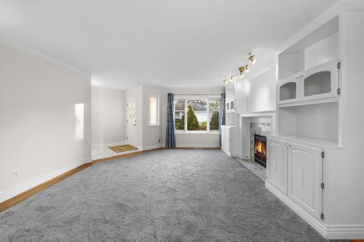 Property Photo: 3731 Bracewell Court BC V3B 7B6