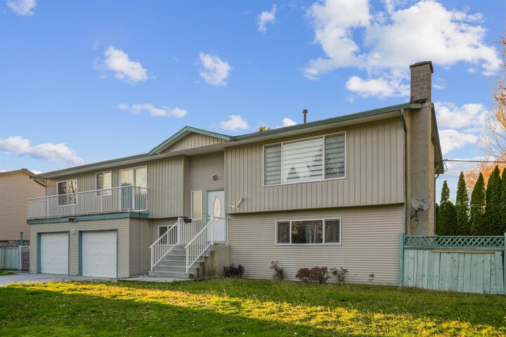 Property Photo: 12987 62 Avenue Avenue BC V3X 2E9