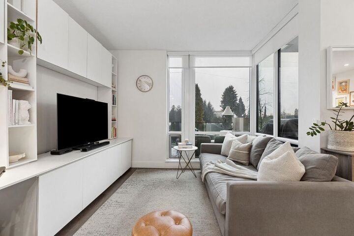 Property Photo:  1550 Fern Street 101  BC V7J 0A9 