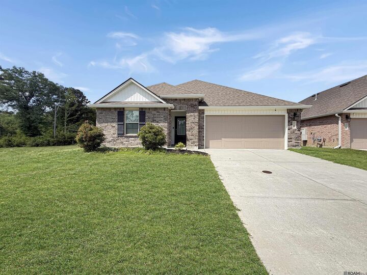 Property Photo: 7747 Joe Lynn Trails LA 70726