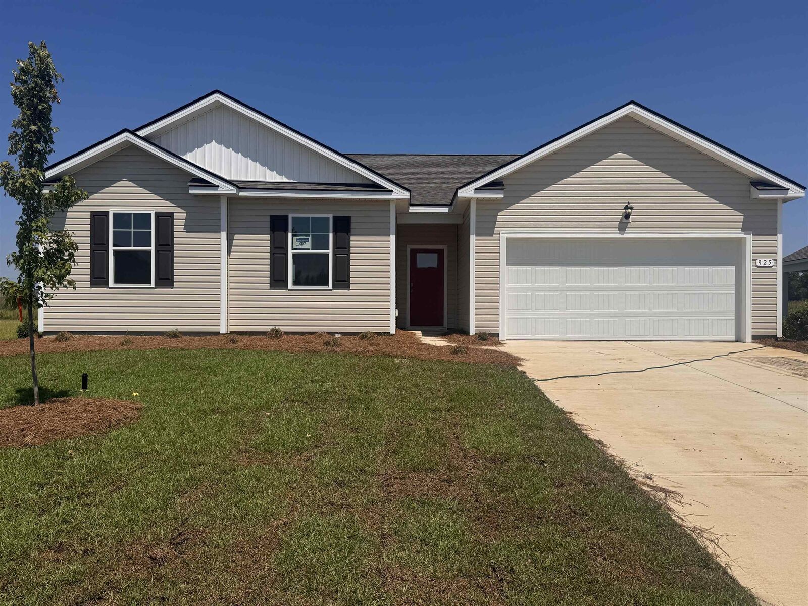 Property Photo:  925 Farmers Passage Loop  SC 29569 