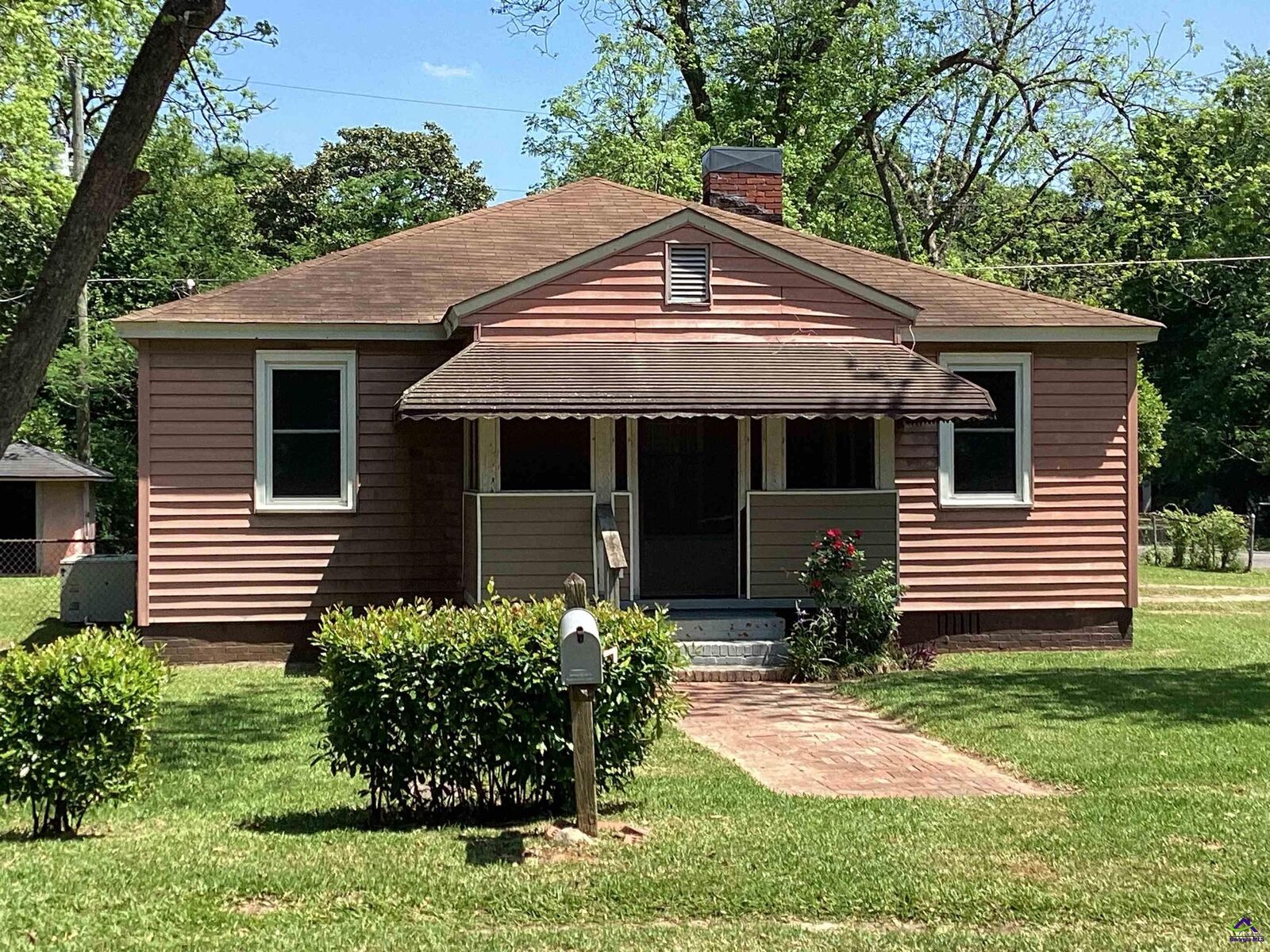 Property Photo:  124 Meadowdale Drive  GA 31088 