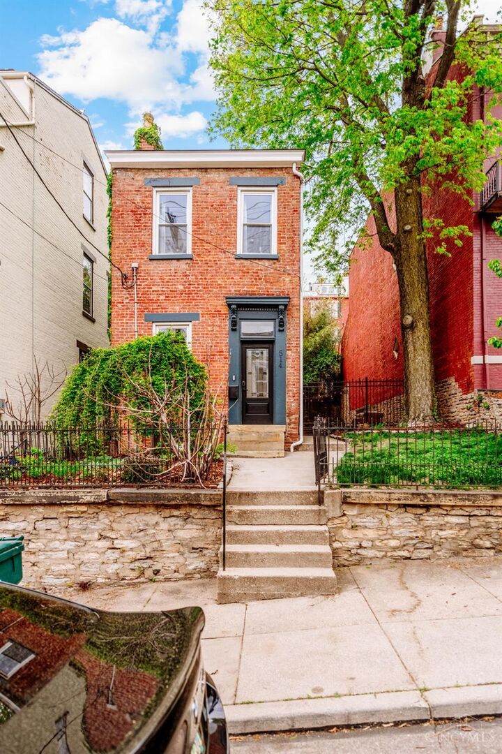 Property Photo:  514 Liberty Hill  OH 45202 