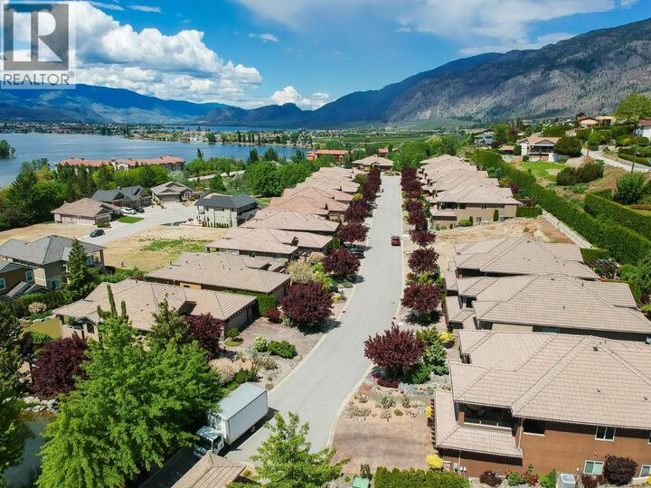 Property Photo: 4110 36th Avenue 24 BC V0H 1V6