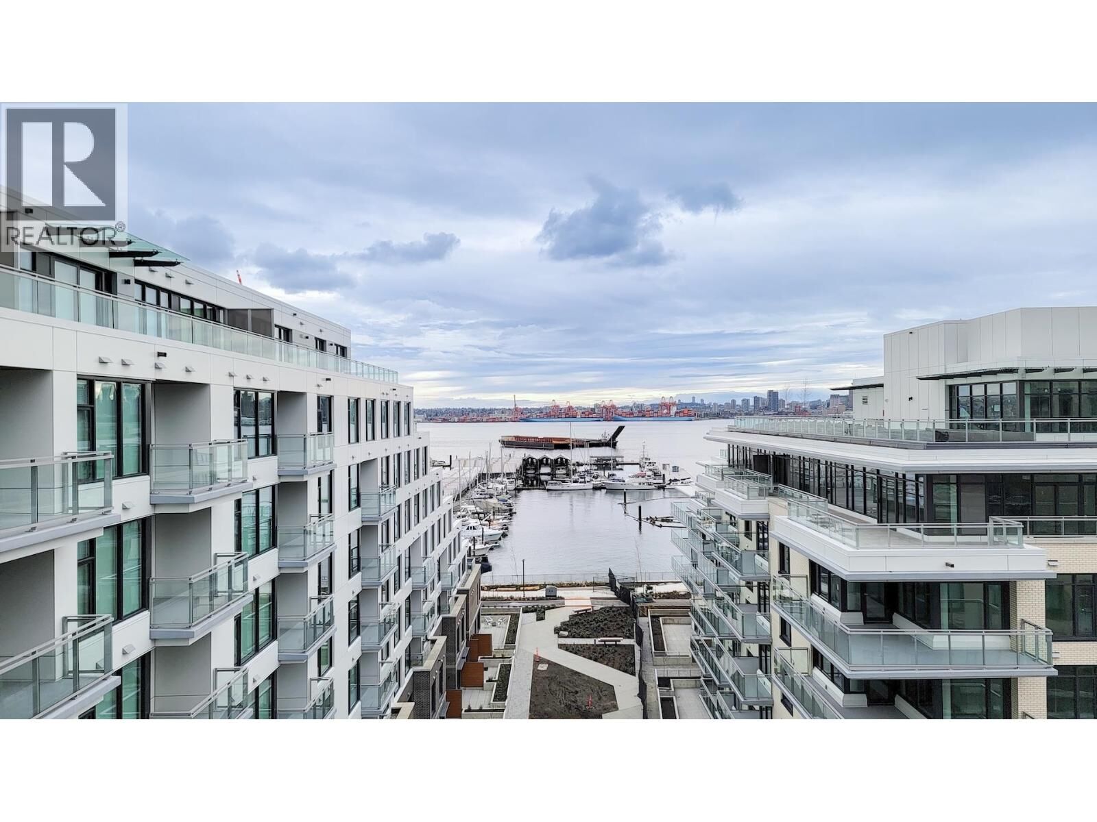 Property Photo:  755 Harbourside Drive 327  BC V7P 0G1 