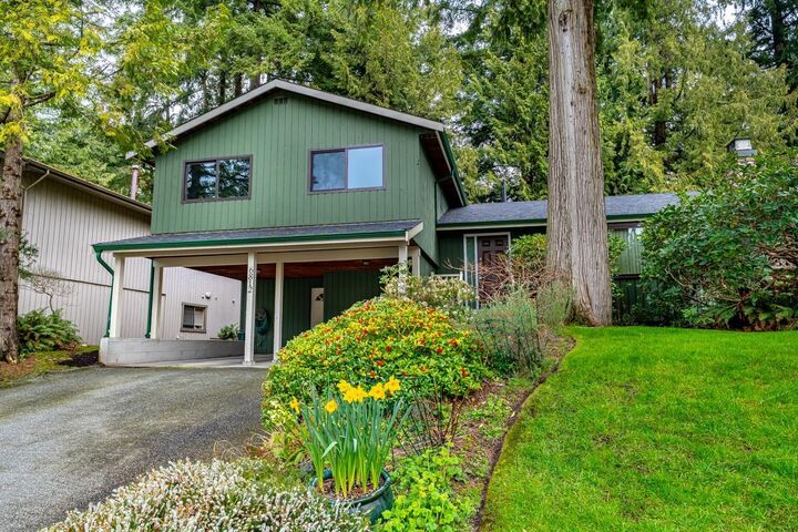 Property Photo: 6812 Westview Drive BC V4E 2L8