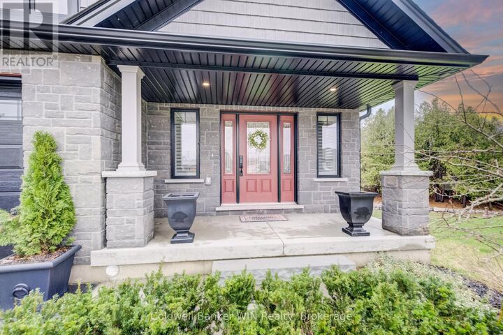 Photo de la propriété:  224 Djay Crescent  ON N0G 1R0 